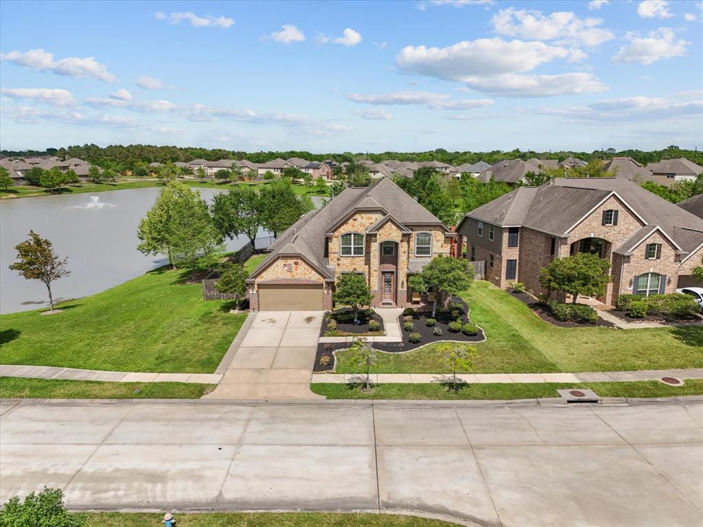 5323 Savannah Bend Drive