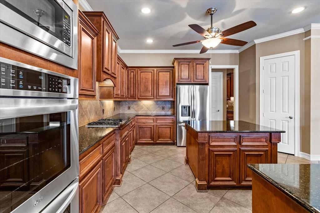 3237 Prince George Drive, Friendswood, Texas image 12