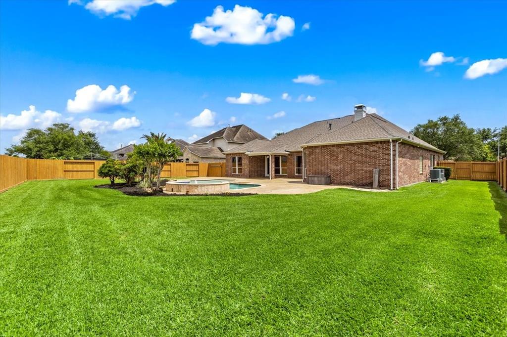 3237 Prince George Drive, Friendswood, Texas image 8