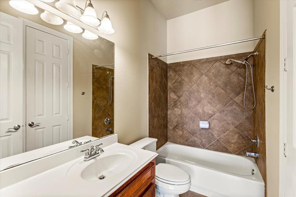 3237 Prince George Drive, Friendswood, Texas image 30