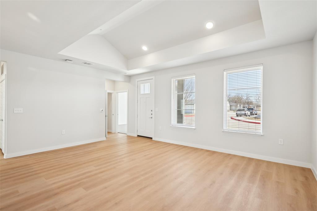 3651-317 S Custer Road