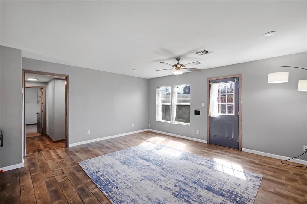 304 E Inez Street, Beeville, Texas image 7
