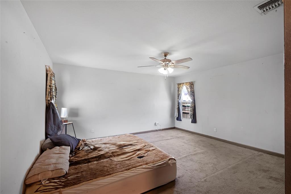 304 E Inez Street, Beeville, Texas image 16