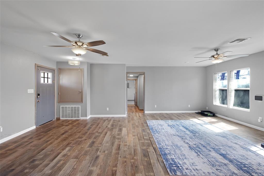 304 E Inez Street, Beeville, Texas image 14