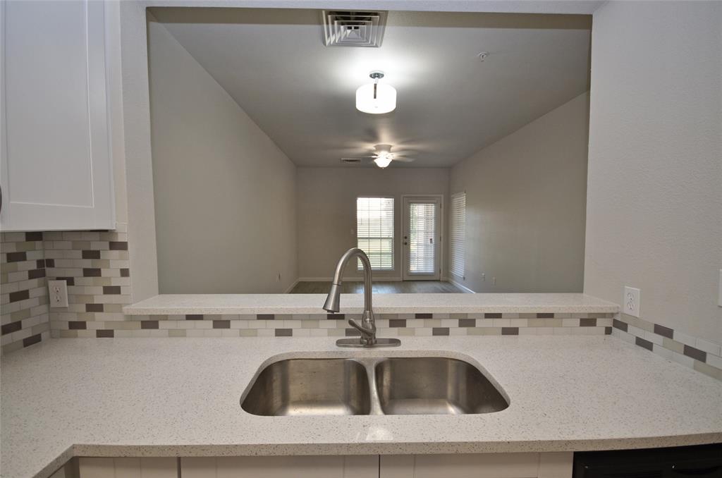 Photo 8 of 31 of 2815 Kings Crossing Drive 115 condo