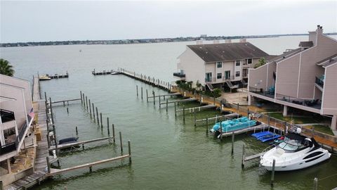 A home in Seabrook