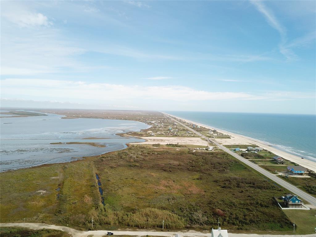 1743 Hwy 87, Gilchrist, Texas image 5
