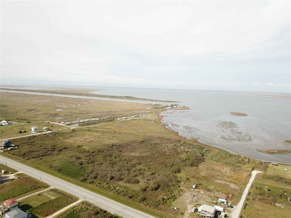 1743 Hwy 87, Gilchrist, Texas image 2