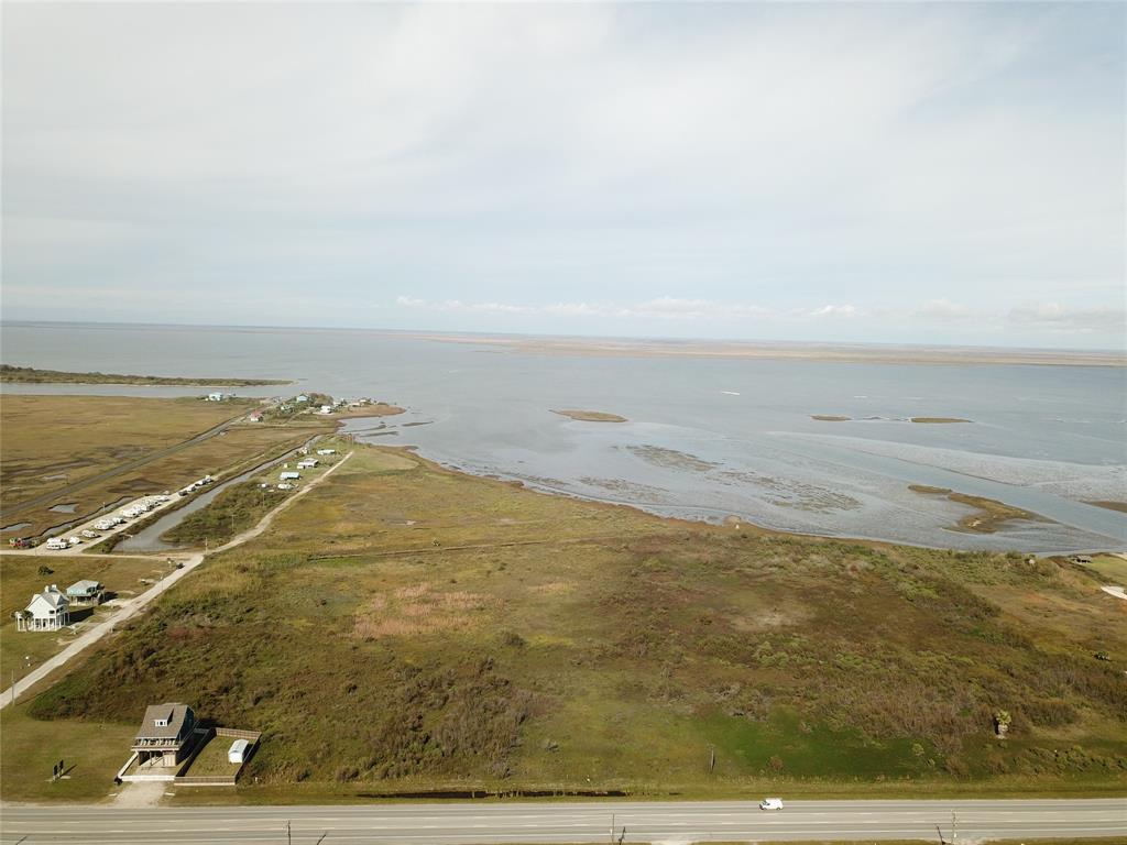 1743 Hwy 87, Gilchrist, Texas image 1