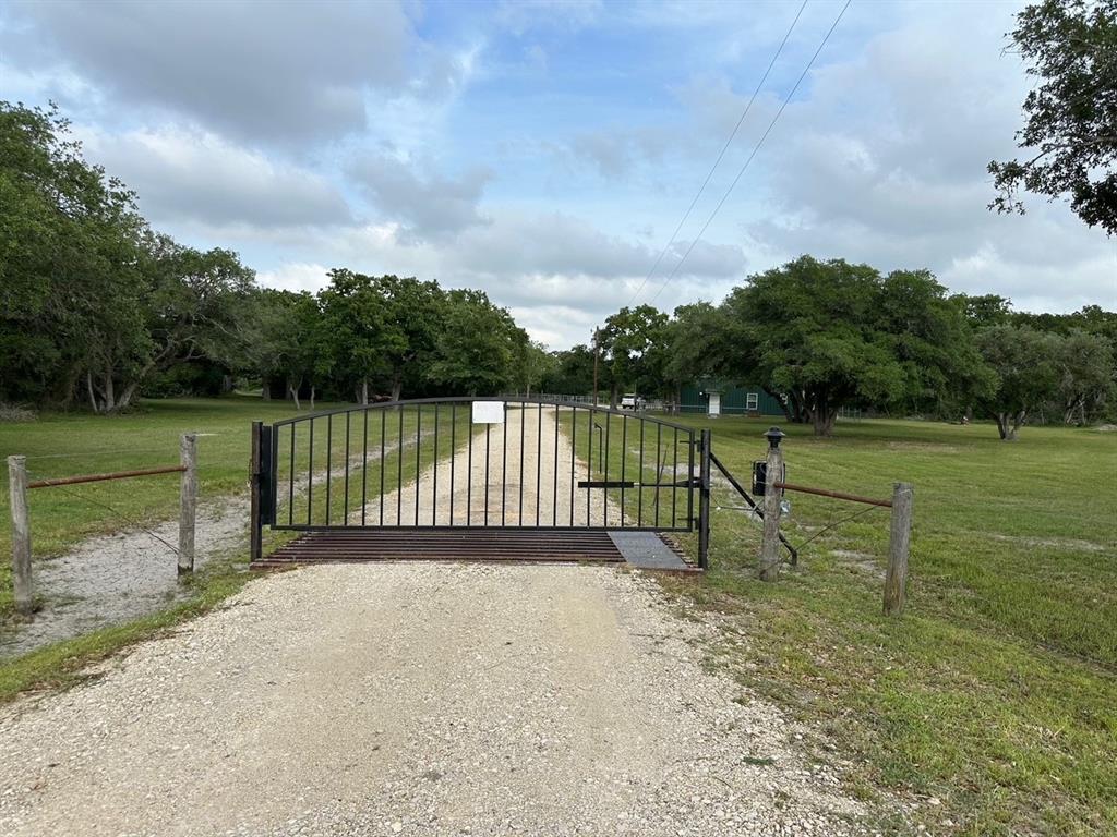 4680 County Road 319 Rd, Louise, Texas image 2