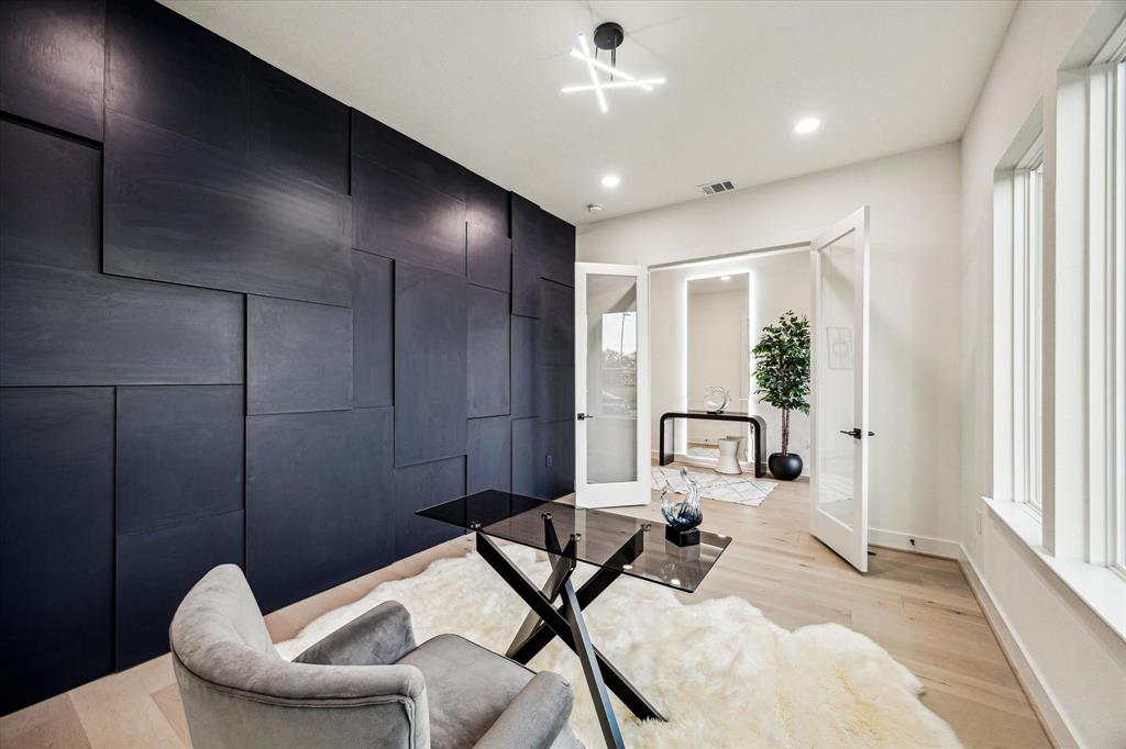 709 Moody Street