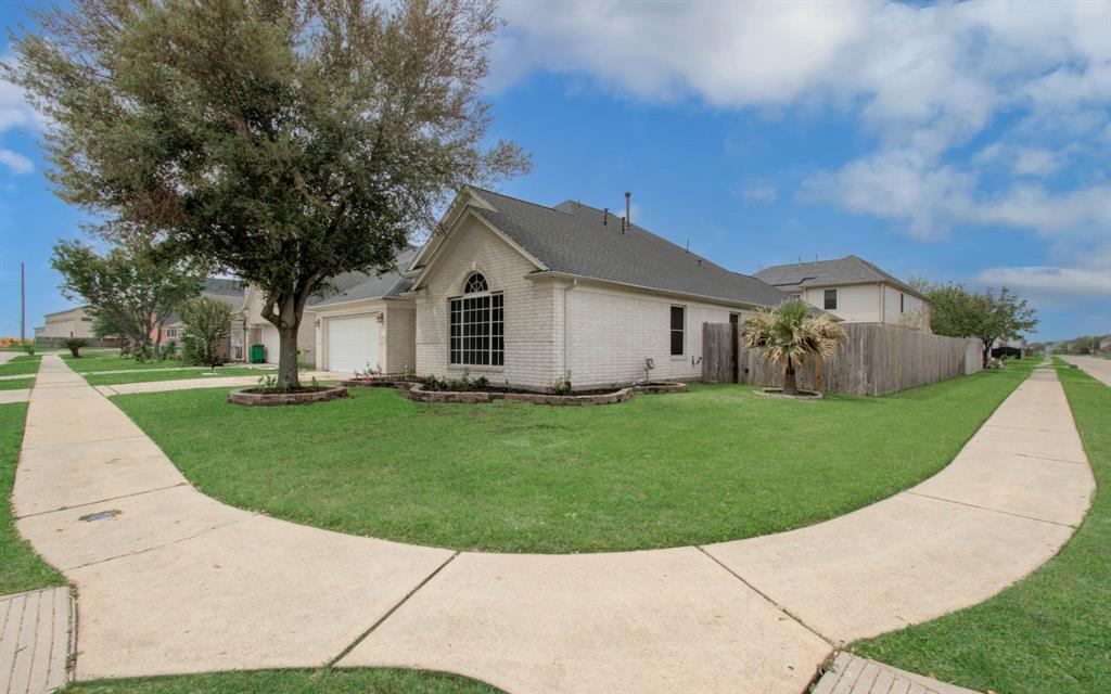 4823 Upland Dale Court
