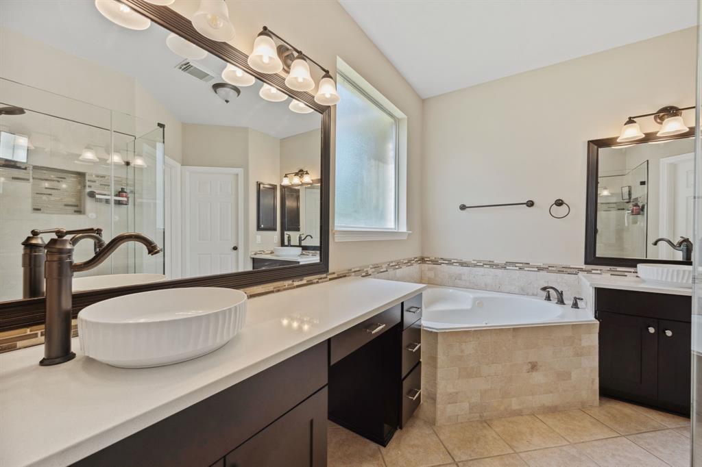 18902 Aquatic Drive, Houston, Texas image 21
