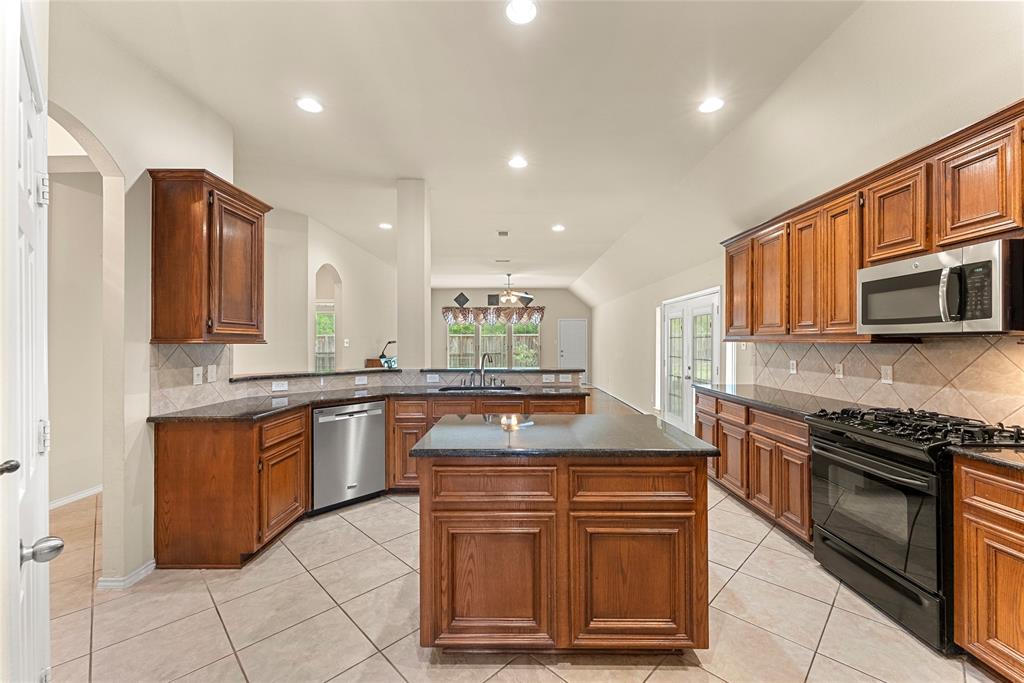 27603 Molly Hills Court, Spring, Texas image 14