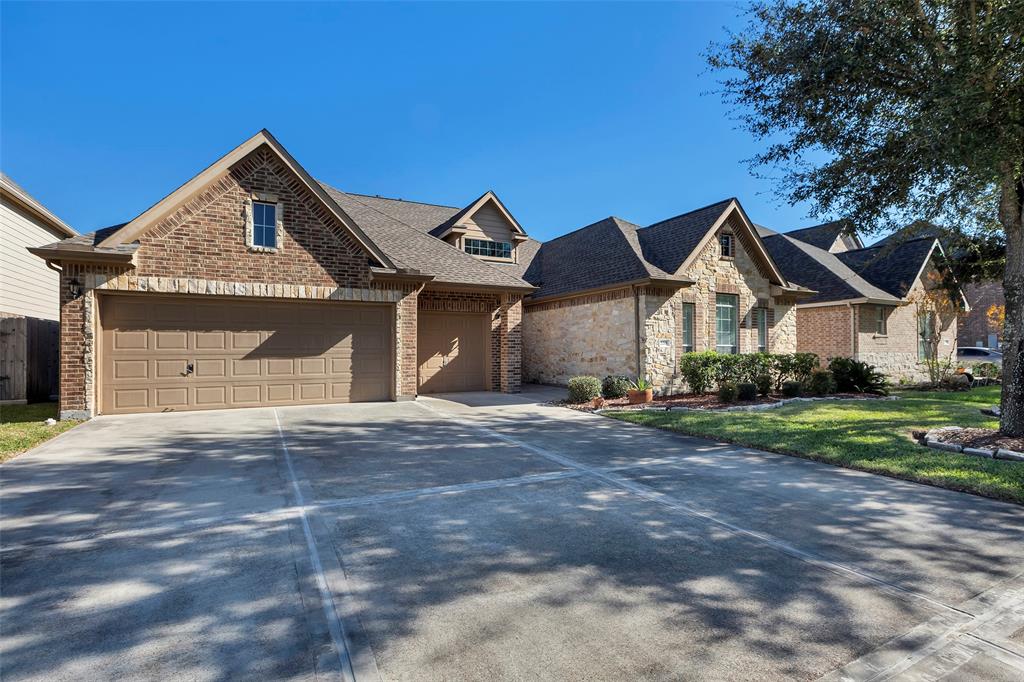 2218 Lisa Lane, Deer Park, Texas image 3