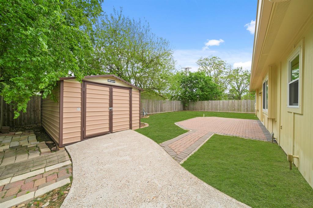 504 Moody Avenue, League City, Texas image 34