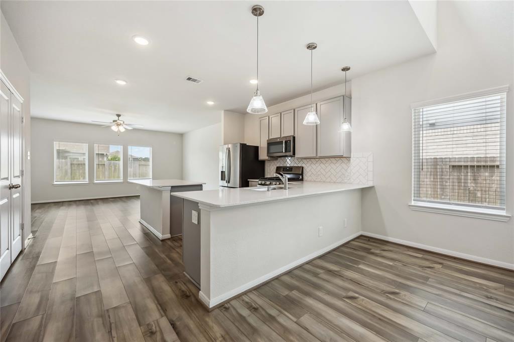 20983 New Proper Drive, New Caney, Texas image 22
