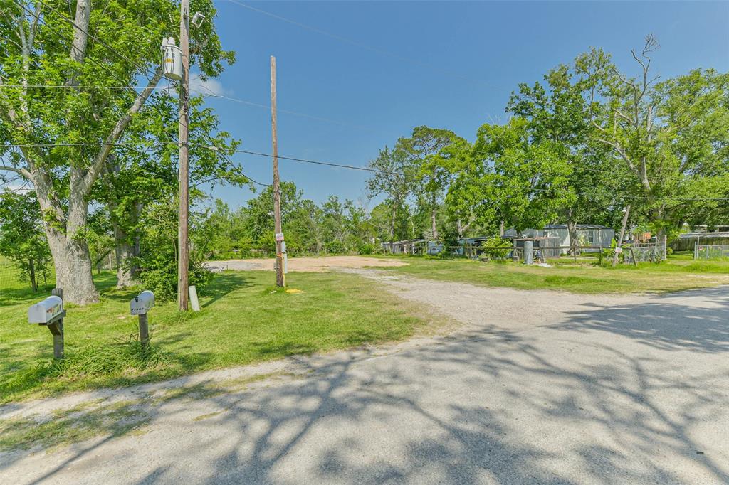 2109 County Road 795, Alvin, Texas image 13