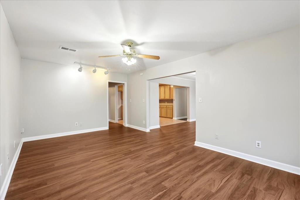 623 S 8th Street, Nederland, Texas image 12