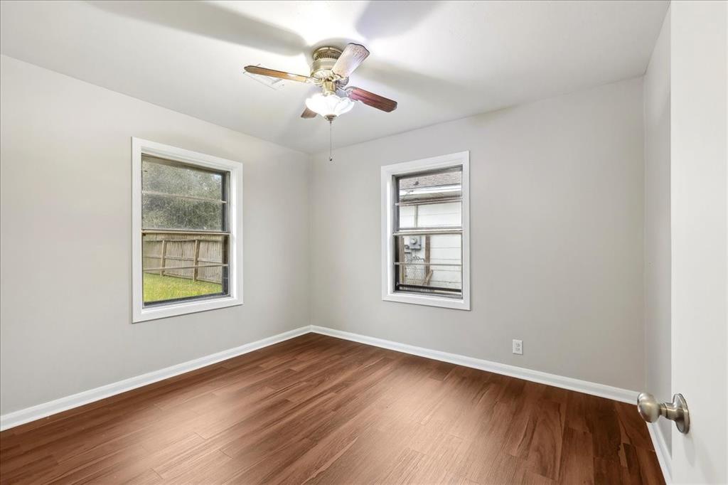 623 S 8th Street, Nederland, Texas image 24