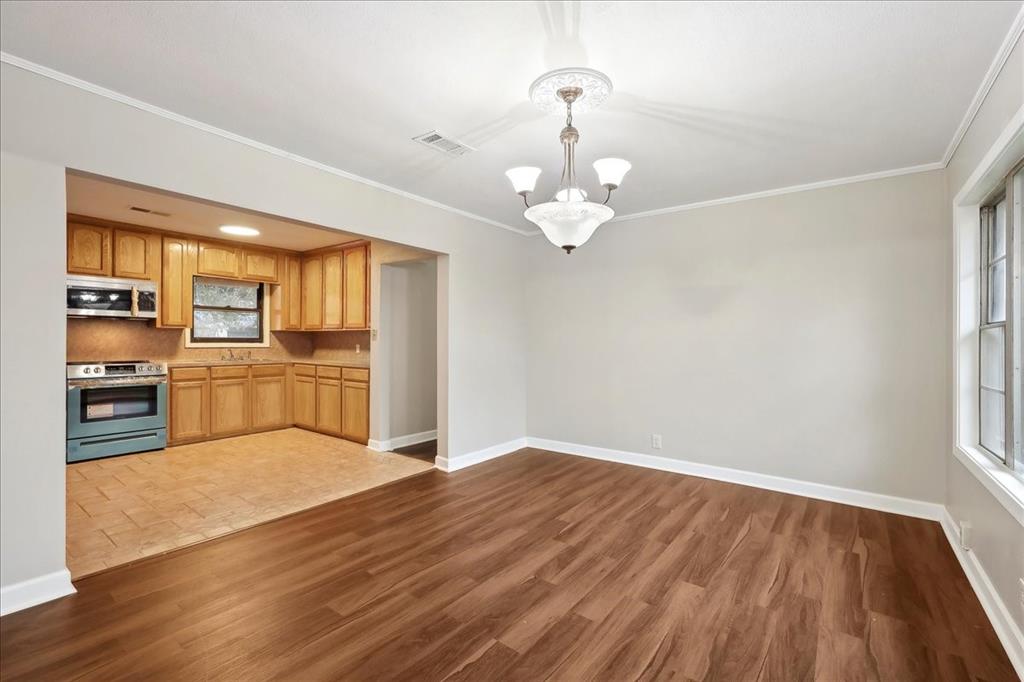 623 S 8th Street, Nederland, Texas image 6