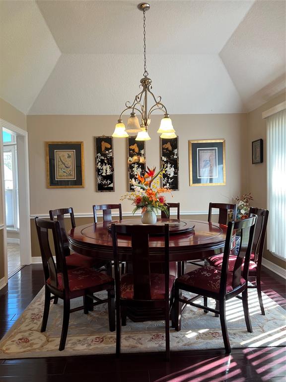 604 Enchanted Oaks Drive, Angleton, Texas image 11