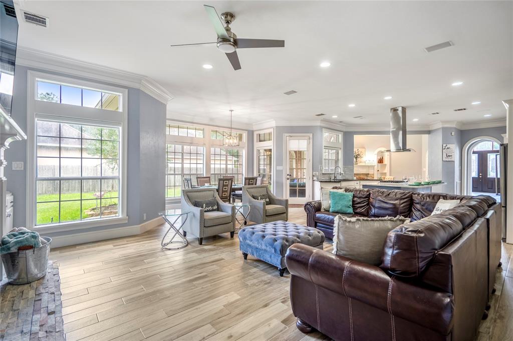 16122 Wimbledon Forest Drive, Spring, Texas image 20