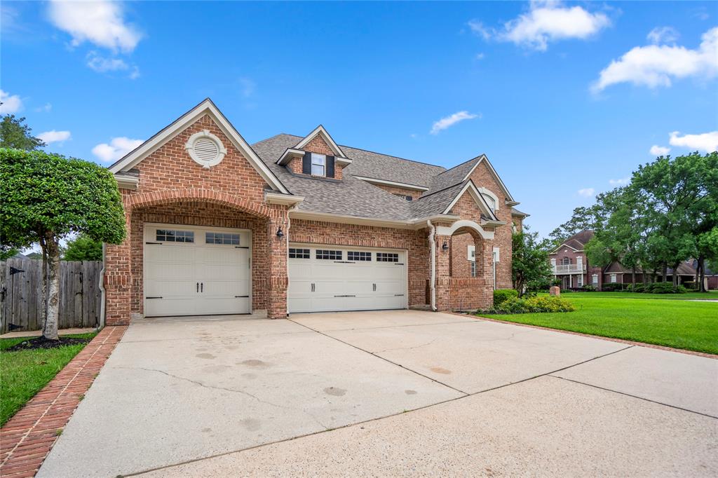 16122 Wimbledon Forest Drive