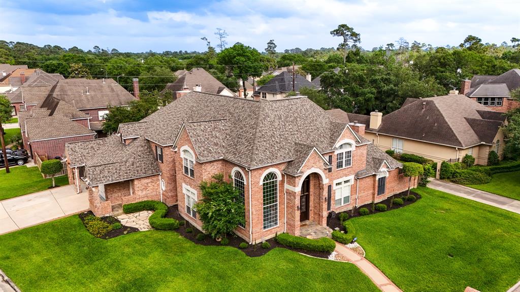 16122 Wimbledon Forest Drive, Spring, Texas image 45
