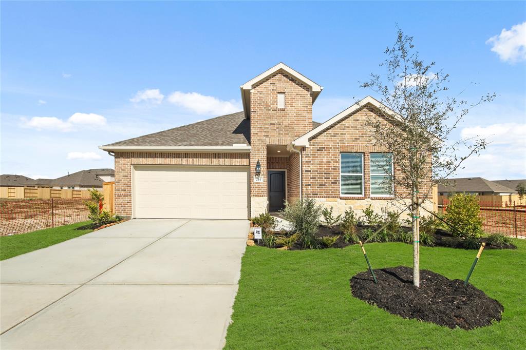 244 Ice Shore Trail, Dayton, Texas image 1