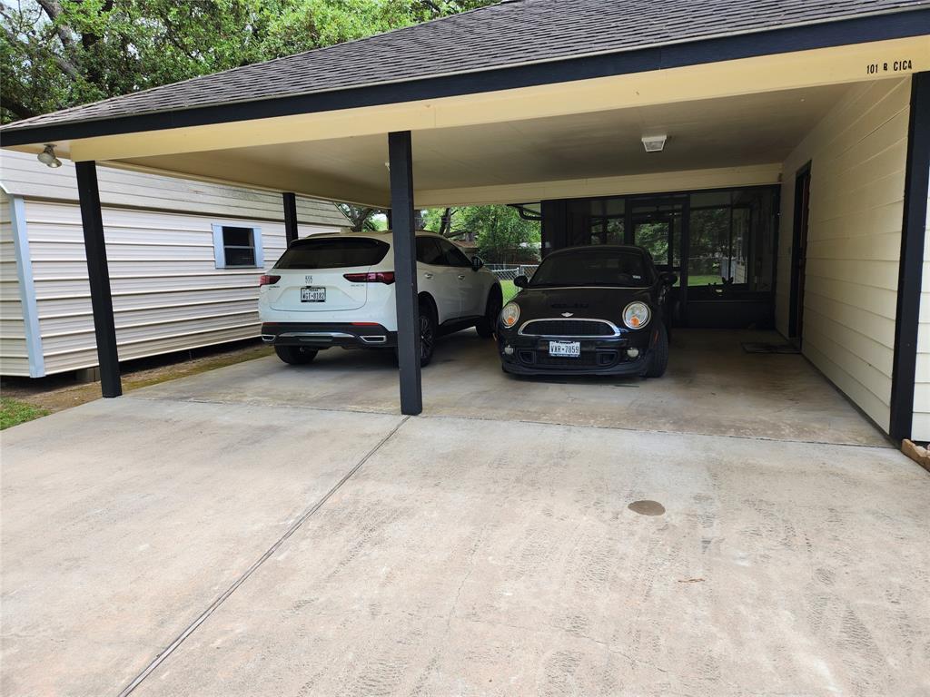 101 Becica Street, Columbus, Texas image 6