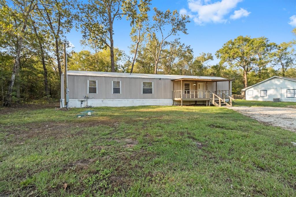 413 Normagene Street, Livingston, Texas image 2