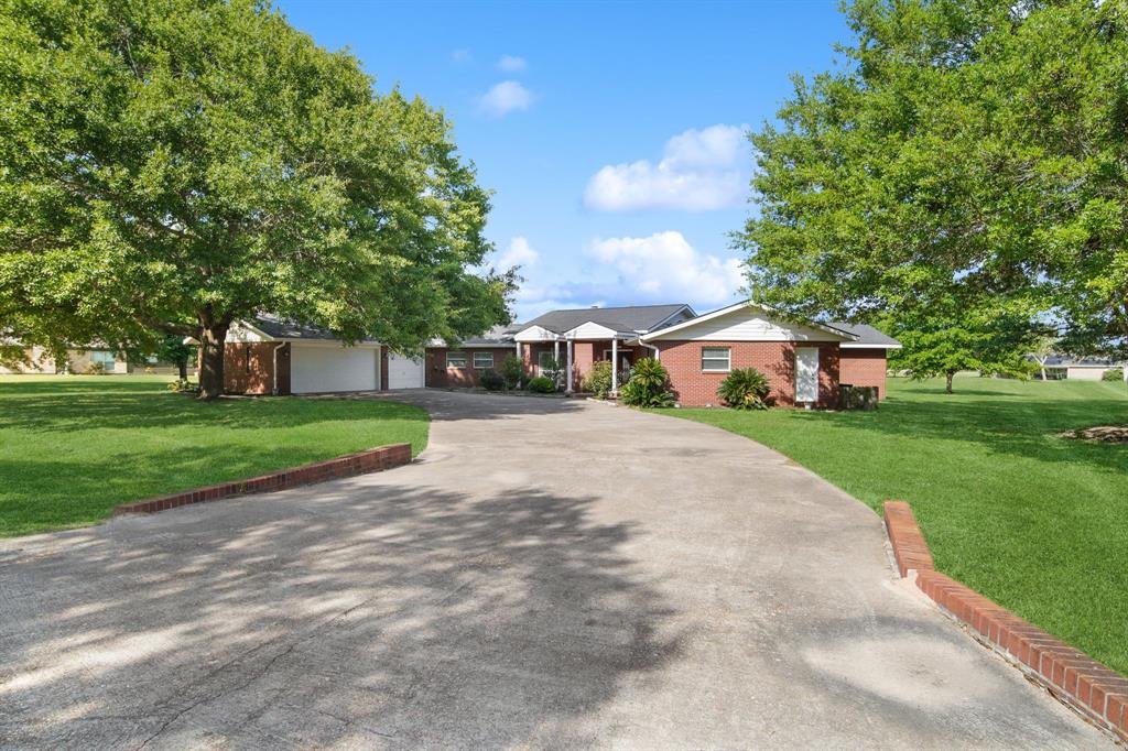 15502 Kitty Hawk Drive, Waller, Texas image 1