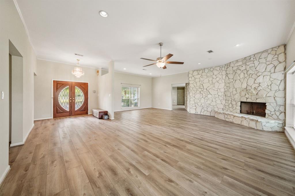 15502 Kitty Hawk Drive, Waller, Texas image 8