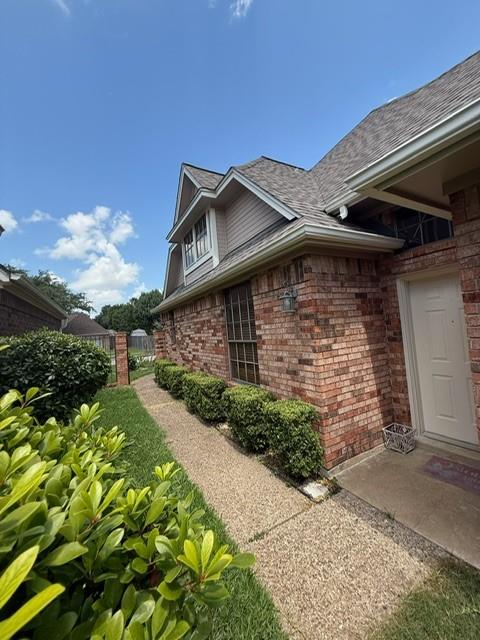 1321 Garden Court