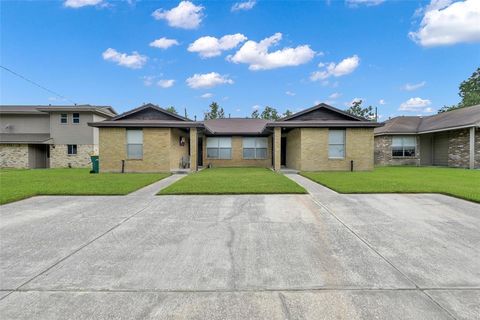 1605 Hazelwood Street Unit A, Conroe, TX 77301 - #: 68299242