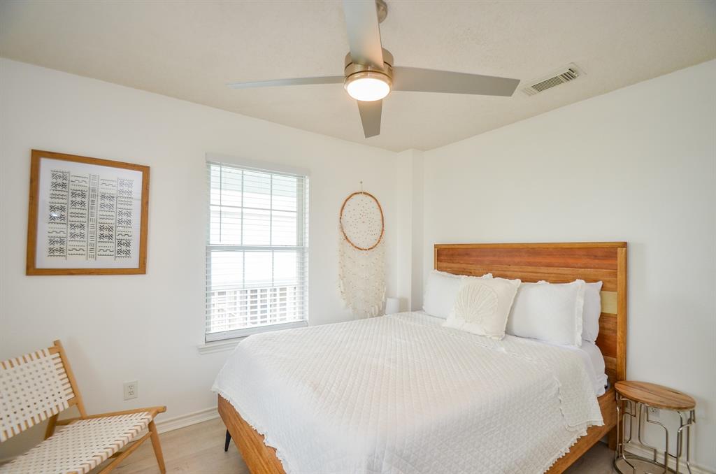 22810 Fresca Street, Galveston, Texas image 16