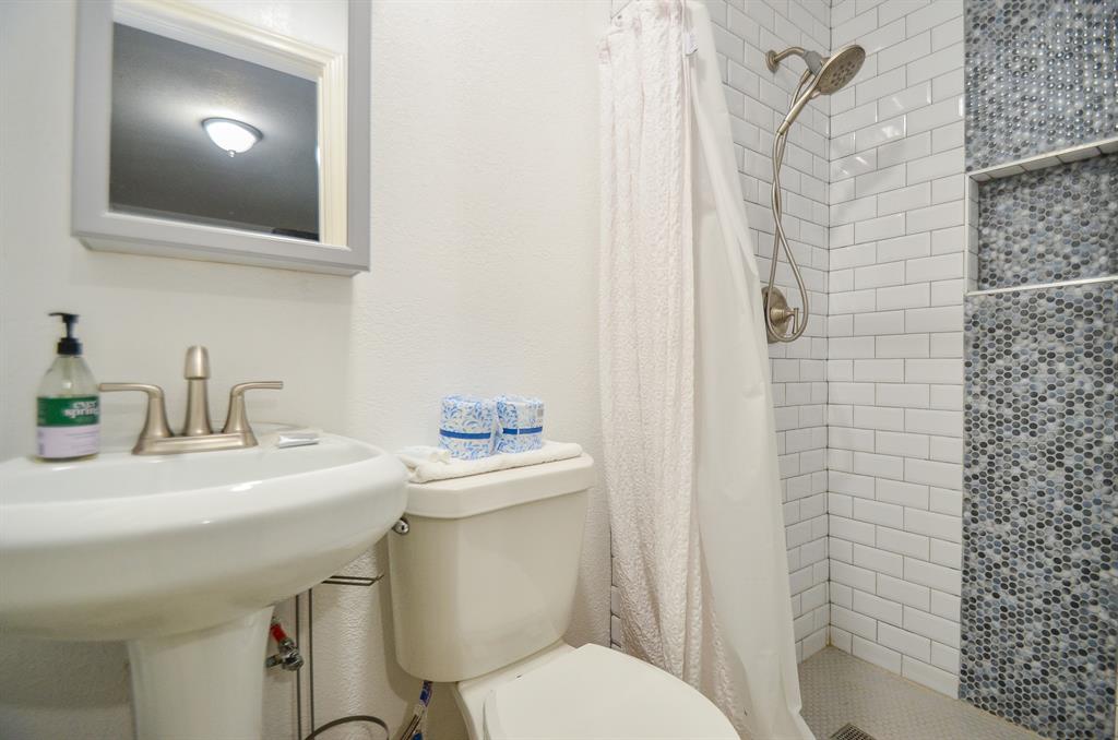 22810 Fresca Street, Galveston, Texas image 27