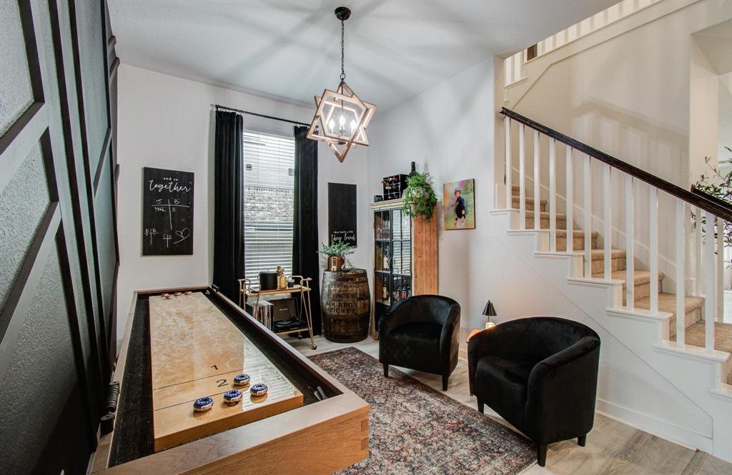 7111 Pondhawk Drive