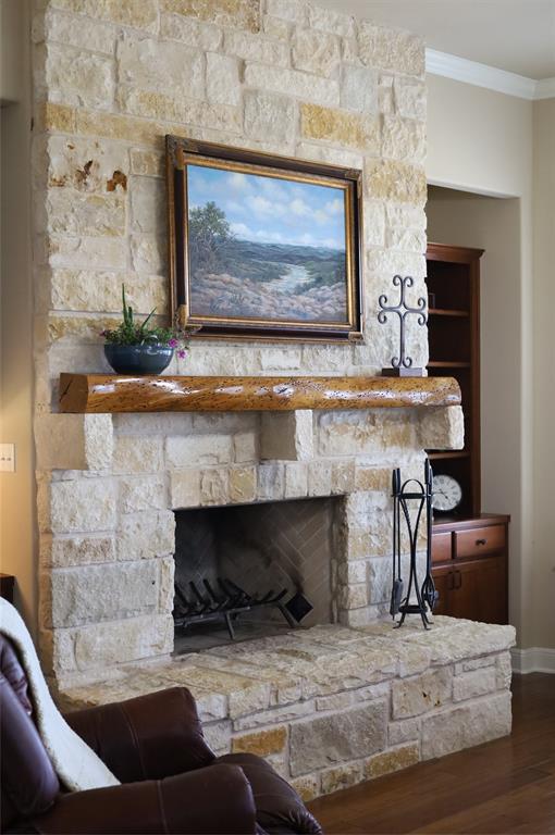 1130 Crownover Lane, Round Mountain, Texas image 9