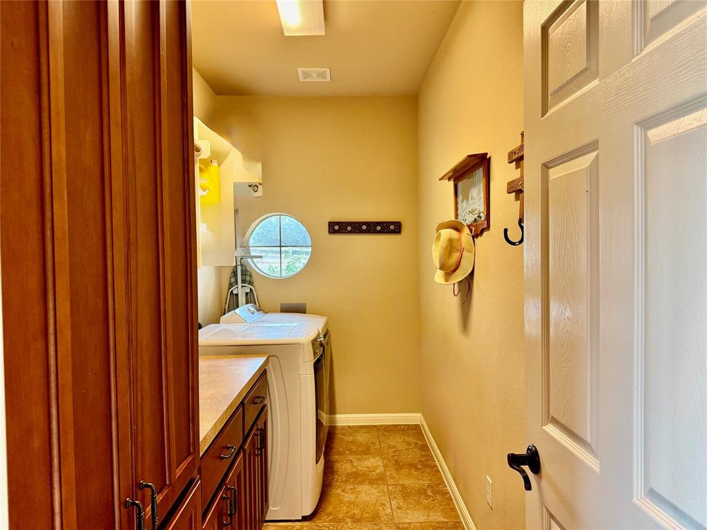 1130 Crownover Lane, Round Mountain, Texas image 34