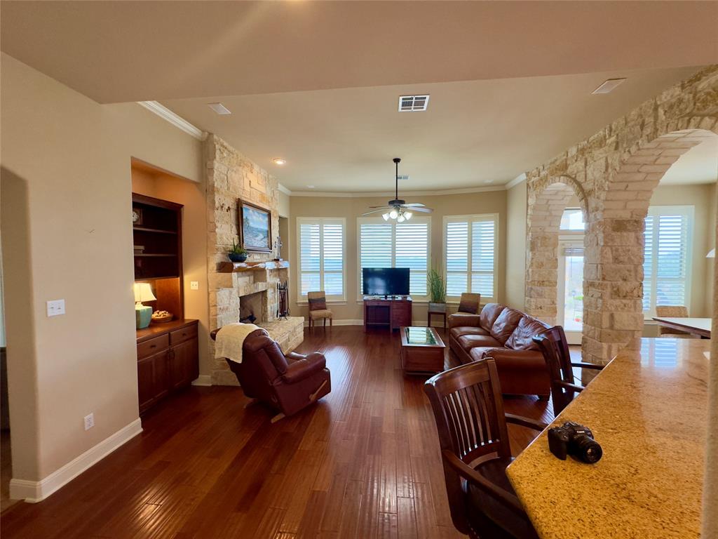 1130 Crownover Lane, Round Mountain, Texas image 13