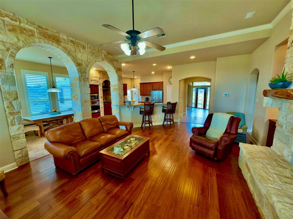 1130 Crownover Lane, Round Mountain, Texas image 12