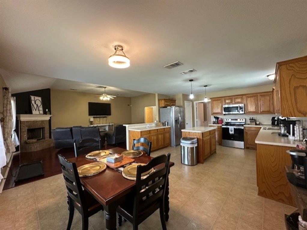 440 Maggie Circle, Flint, Texas image 5