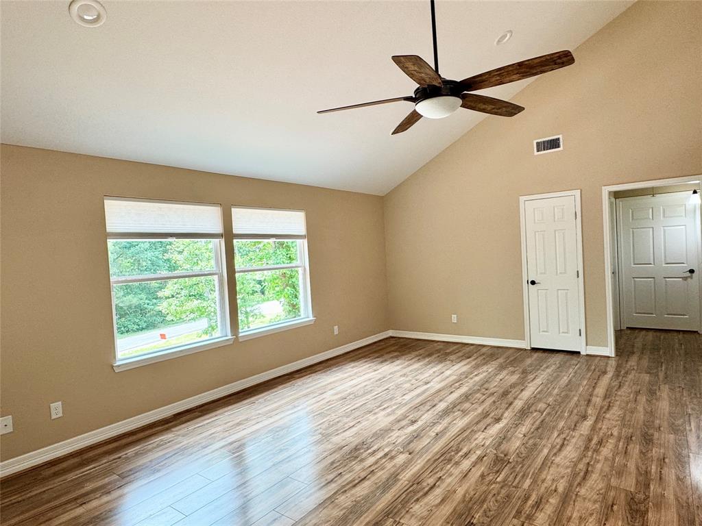 534 Oakdale Drive, Huntsville, Texas image 5
