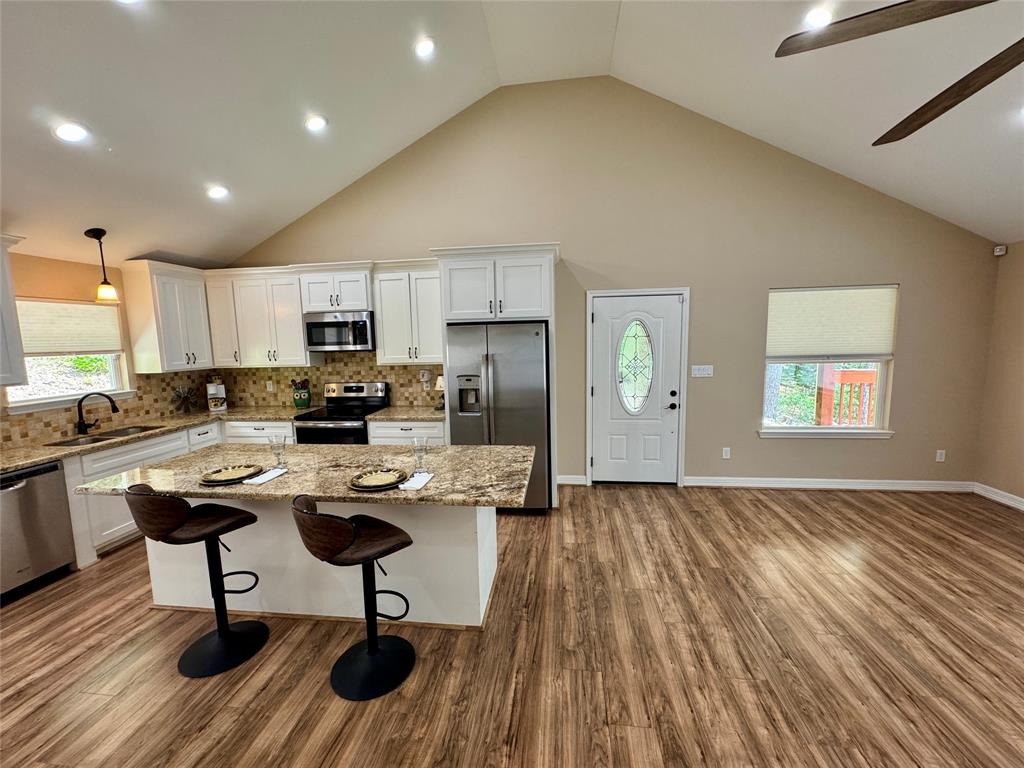 534 Oakdale Drive, Huntsville, Texas image 7