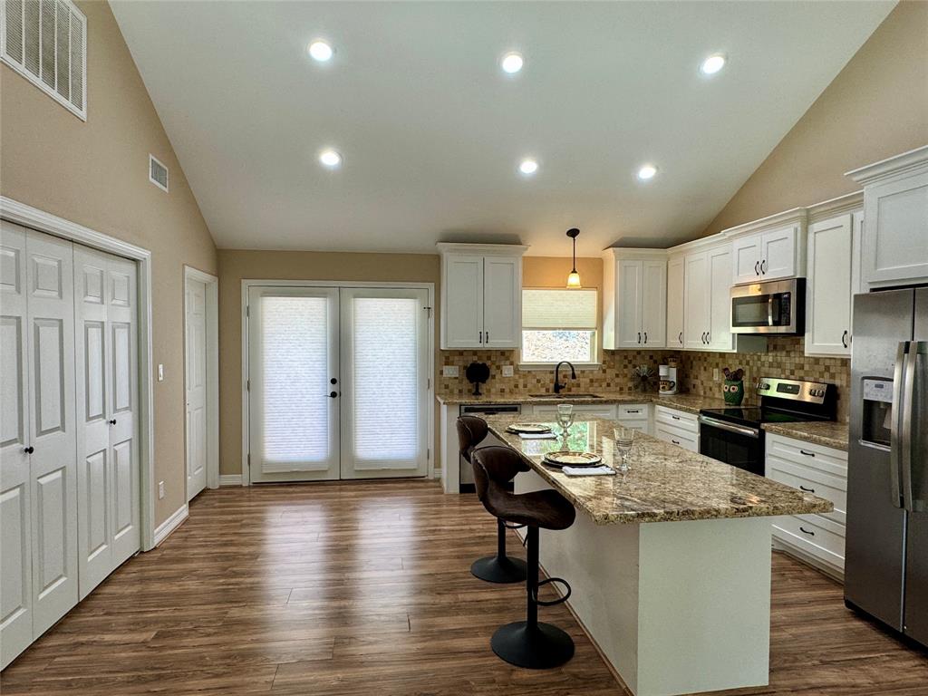 534 Oakdale Drive, Huntsville, Texas image 10