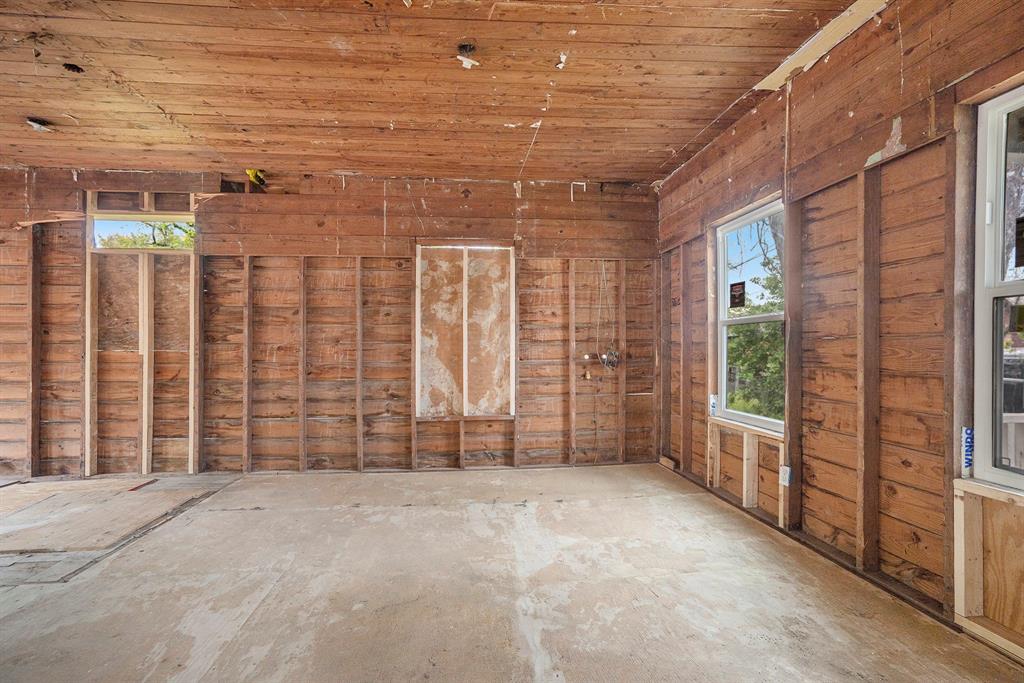312 S Avenue F, Humble, Texas image 9
