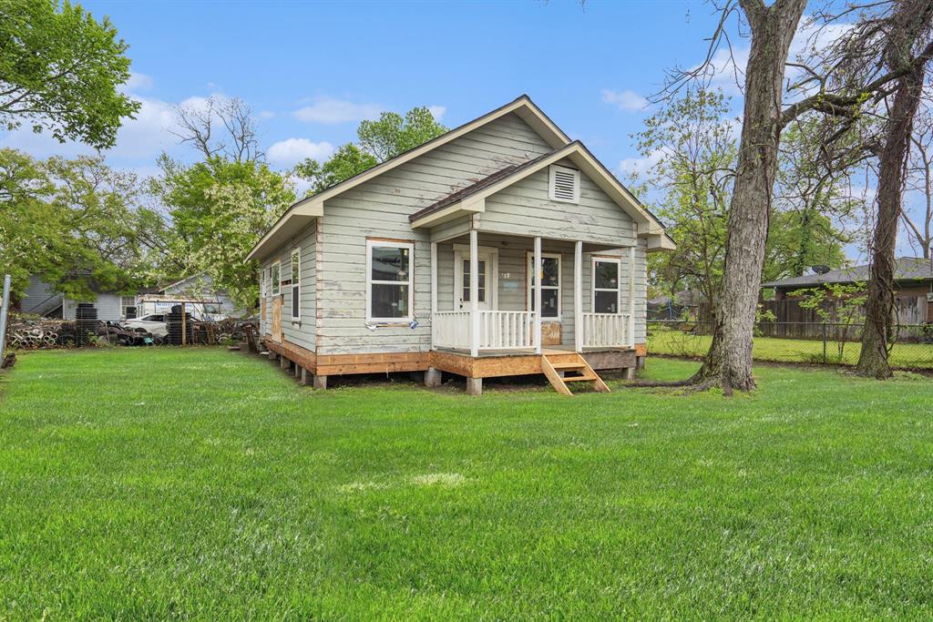 312 S Avenue F, Humble, Texas image 3