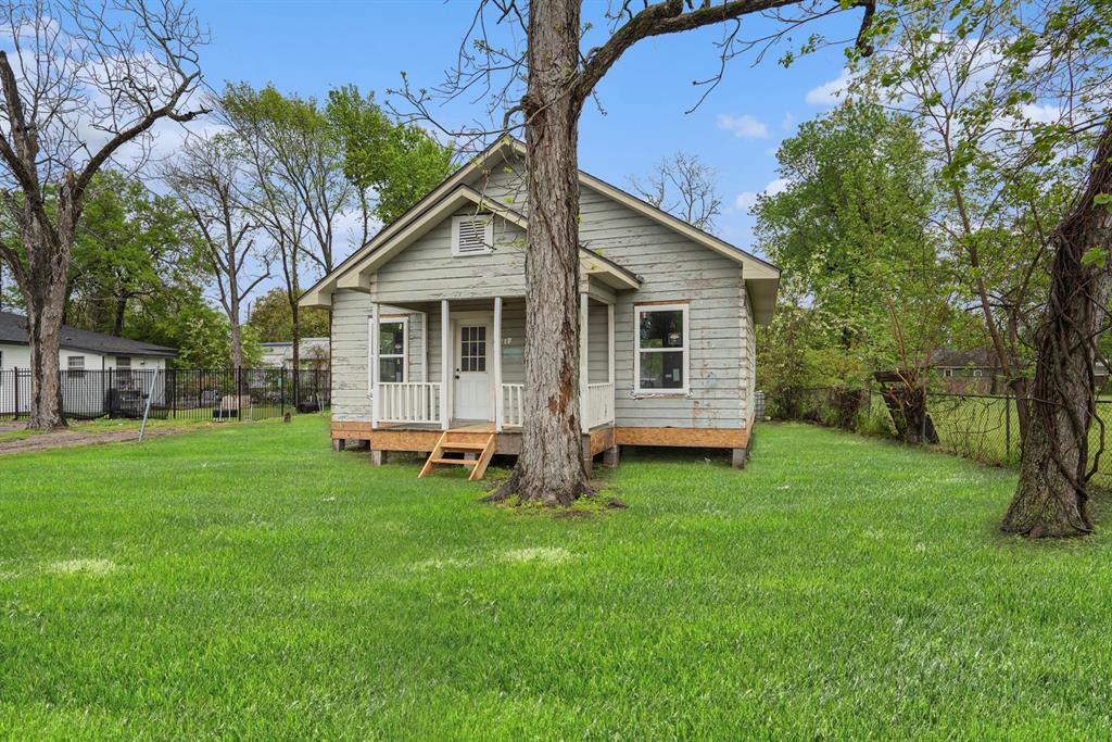 312 S Avenue F, Humble, Texas image 4